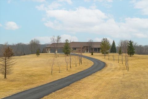 Tiny photo for 2935 Cottonwood Lane, Marseilles, IL 61341 (MLS # 12572705)