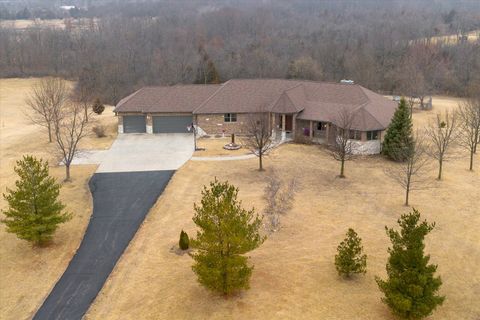 Tiny photo for 2935 Cottonwood Lane, Marseilles, IL 61341 (MLS # 12572705)