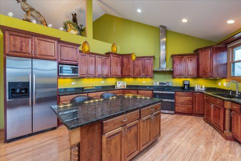 Tiny photo for 2935 Cottonwood Lane, Marseilles, IL 61341 (MLS # 12572705)