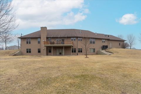 Tiny photo for 2935 Cottonwood Lane, Marseilles, IL 61341 (MLS # 12572705)