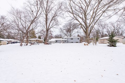 Tiny photo for 37114 N Shirley Drive, Gurnee, IL 60031 (MLS # 12530755)