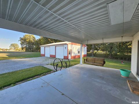 Tiny photo for 601 N VALLEY Street, Wayne City, IL 62895 (MLS # EB460227)