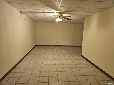 Tiny photo for 601 N VALLEY Street, Wayne City, IL 62895 (MLS # EB460227)