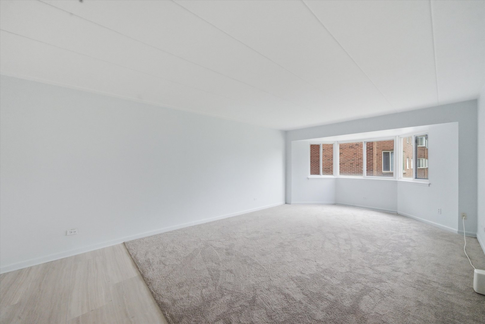 300 S Roselle Road 309