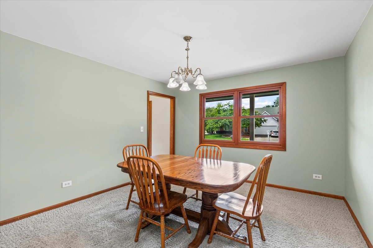 303 Mainsail Drive