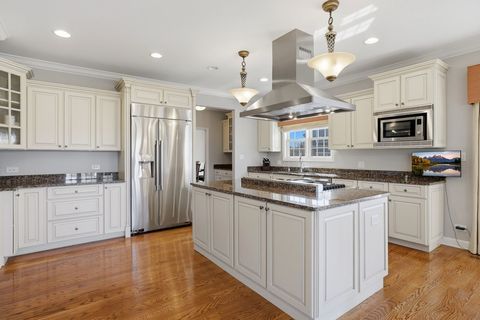 Tiny photo for 23056 Foxridge Court, Deer Park, IL 60010 (MLS # 12587854)