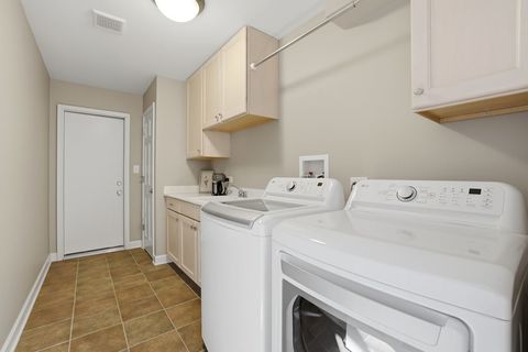 Tiny photo for 23056 Foxridge Court, Deer Park, IL 60010 (MLS # 12587854)