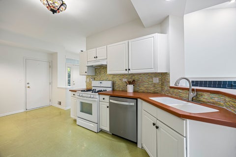Tiny photo for 1053 Ripple Ridge RDG, Darien, IL 60561 (MLS # 12762088)