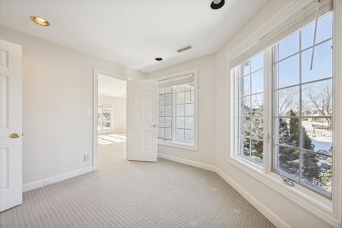 Tiny photo for 15W260 62nd Street, Burr Ridge, IL 60527 (MLS # 12406318)