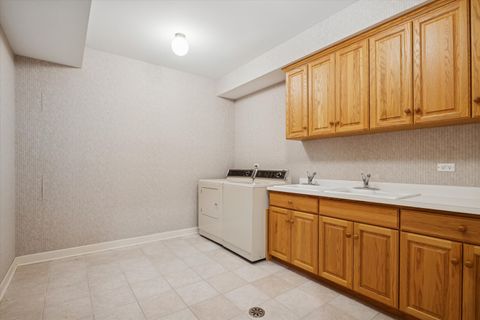 Tiny photo for 15W260 62nd Street, Burr Ridge, IL 60527 (MLS # 12406318)