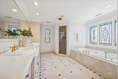 Tiny photo for 15W260 62nd Street, Burr Ridge, IL 60527 (MLS # 12406318)