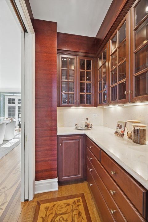 Tiny photo for 15W260 62nd Street, Burr Ridge, IL 60527 (MLS # 12406318)