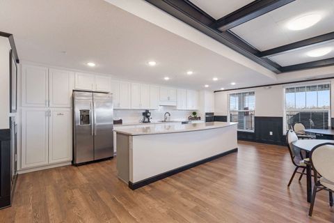 Tiny photo for 2592 Middle Road #208, Bettendorf, IA 52722 (MLS # 12573299)