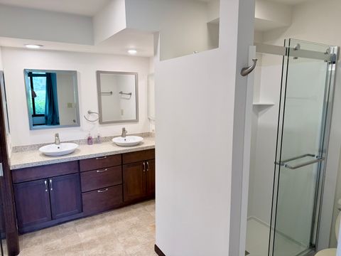 Tiny photo for 12 Kent Court, Willowbrook, IL 60527 (MLS # 12663251)