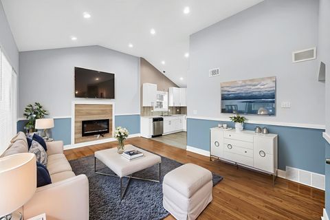 Tiny photo for 12500 S Loomis Street, Calumet Park, IL 60827 (MLS # 12590664)