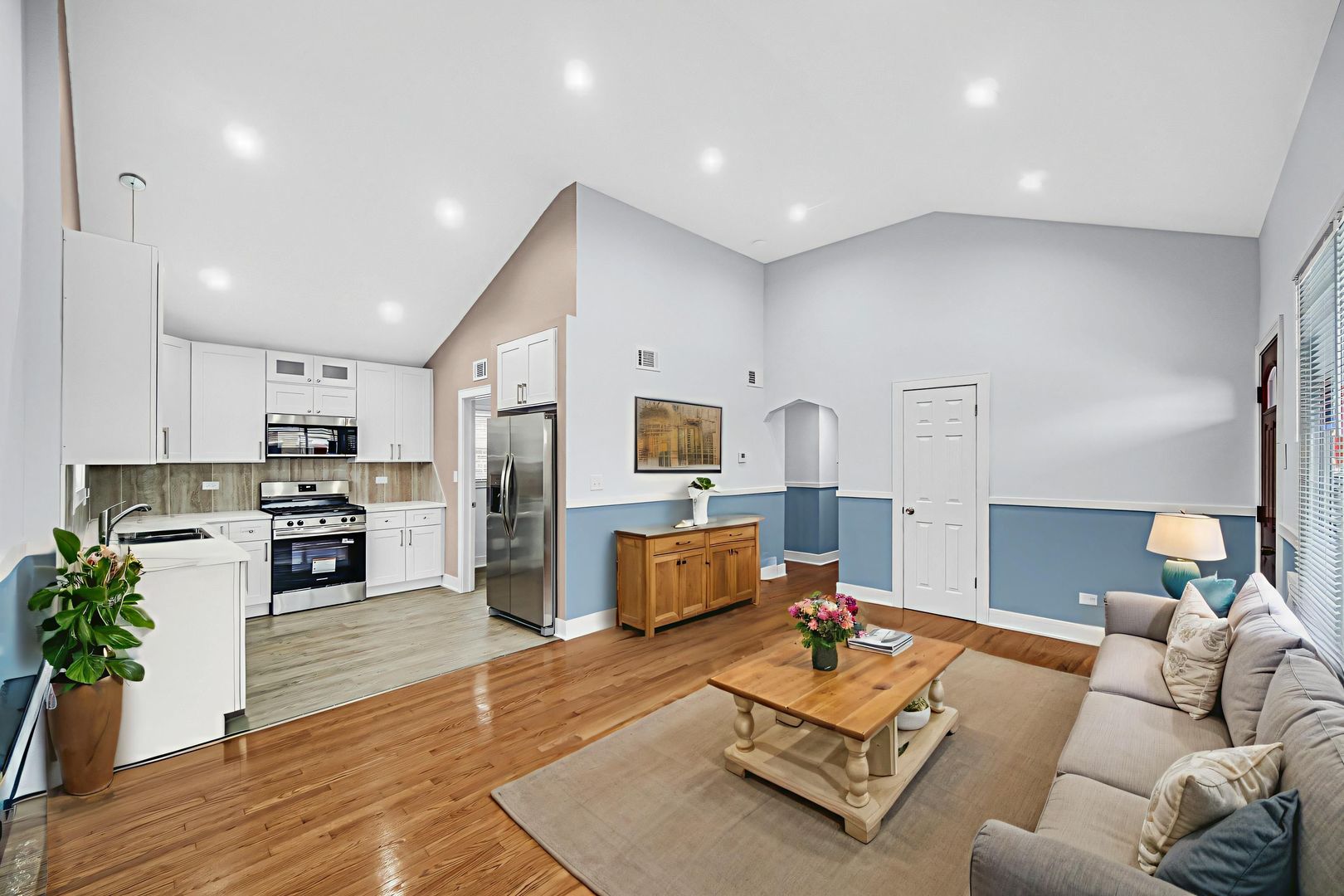 12500 S Loomis Street