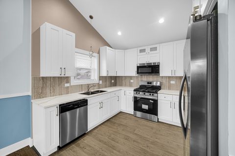 Tiny photo for 12500 S Loomis Street, Calumet Park, IL 60827 (MLS # 12590664)