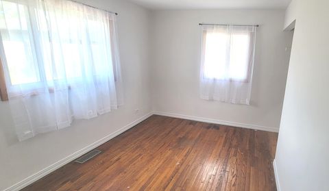 Tiny photo for 9236 Stanford Drive S, Bridgeview, IL 60455 (MLS # 12538892)