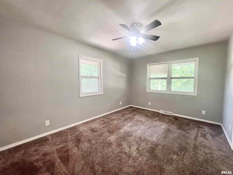 Tiny photo for 2412 W 3RD Street, Coal Valley, IL 61240 (MLS # QC4264145)