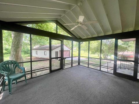 Tiny photo for 2412 W 3RD Street, Coal Valley, IL 61240 (MLS # QC4264145)