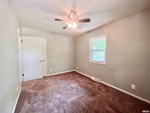 Tiny photo for 2412 W 3RD Street, Coal Valley, IL 61240 (MLS # QC4264145)