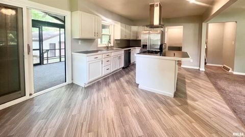 Tiny photo for 2412 W 3RD Street, Coal Valley, IL 61240 (MLS # QC4264145)