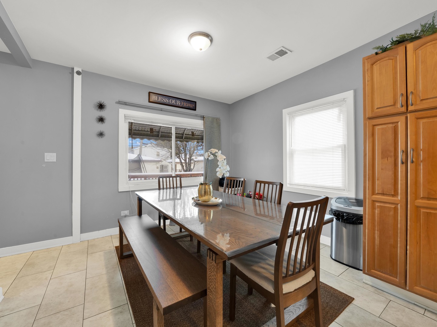 4121 Gunderson Avenue