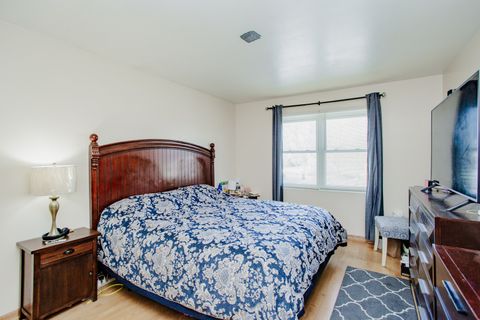 Tiny photo for 375 Ashwood Court, Vernon Hills, IL 60061 (MLS # 12556803)