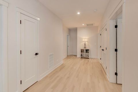 Tiny photo for 7301 Ponto Court, Morton Grove, IL 60053 (MLS # 12566758)