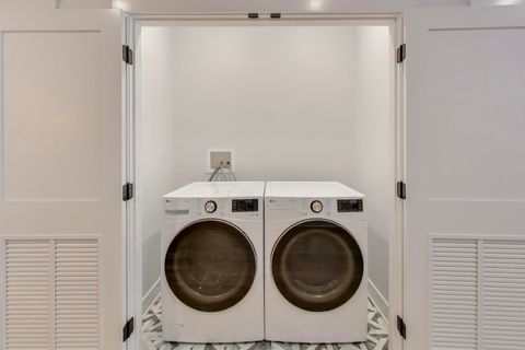 Tiny photo for 7301 Ponto Court, Morton Grove, IL 60053 (MLS # 12566758)