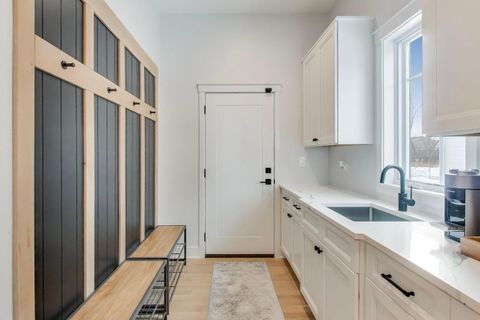 Tiny photo for 7301 Ponto Court, Morton Grove, IL 60053 (MLS # 12566758)