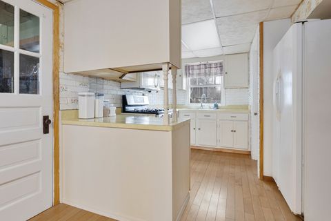 Tiny photo for 335 E Lake Park Avenue, Round Lake Beach, IL 60073 (MLS # 12532461)