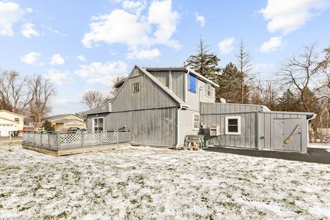 Tiny photo for 335 E Lake Park Avenue, Round Lake Beach, IL 60073 (MLS # 12532461)