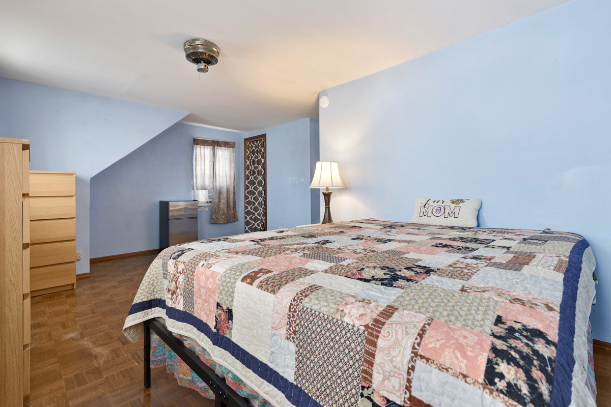 335 E Lake Park Avenue