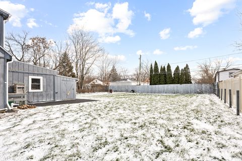 Tiny photo for 335 E Lake Park Avenue, Round Lake Beach, IL 60073 (MLS # 12532461)