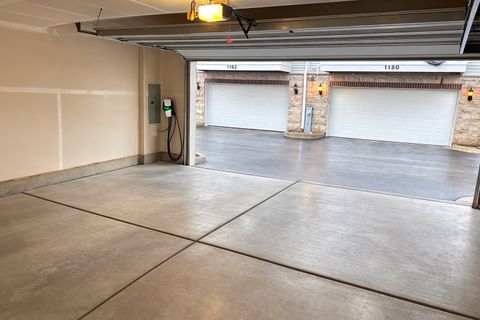 Tiny photo for 1198 Evergreen Avenue, Des Plaines, IL 60016 (MLS # 12592365)