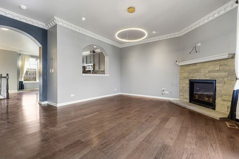 Tiny photo for 1198 Evergreen Avenue, Des Plaines, IL 60016 (MLS # 12592365)