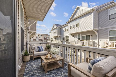 Tiny photo for 1198 Evergreen Avenue, Des Plaines, IL 60016 (MLS # 12592365)