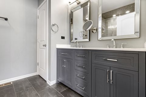 Tiny photo for 1198 Evergreen Avenue, Des Plaines, IL 60016 (MLS # 12592365)