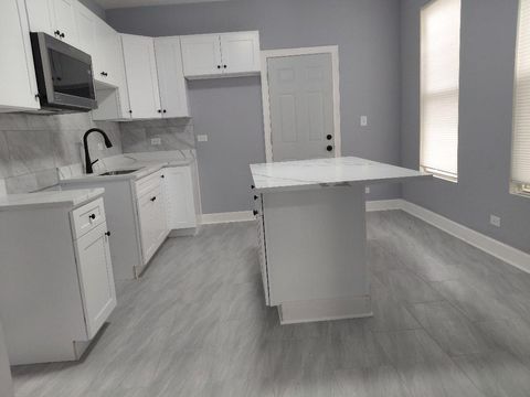 Tiny photo for 34 W 110th Place, Chicago, IL 60628 (MLS # 12601577)