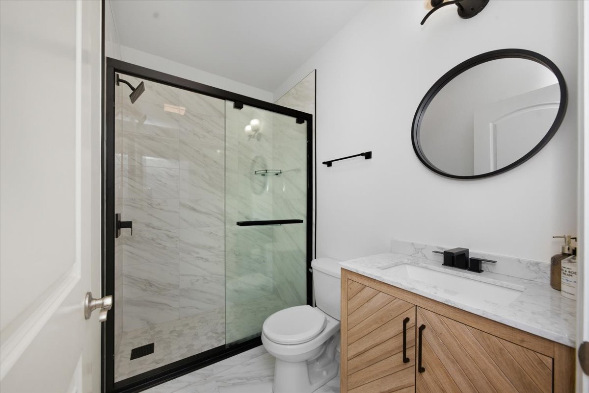 1523 W Huron Street 3