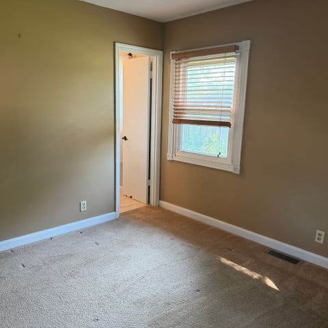 Tiny photo for 8 Sandburg Court, Clinton, IL 61727 (MLS # 12699520)