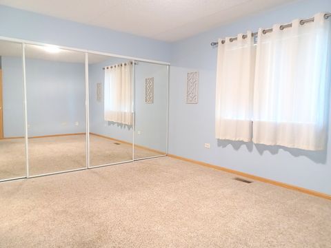 Tiny photo for 6810 Ridge Point Drive #1C, Oak Forest, IL 60452 (MLS # 12474500)