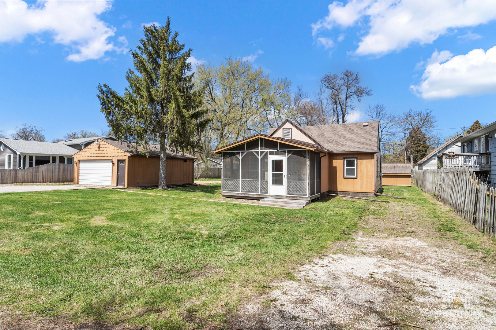 25644 W Arcade Drive S
