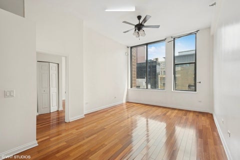 Tiny photo for 8 W Monroe Street #902, Chicago, IL 60603 (MLS # 12680974)