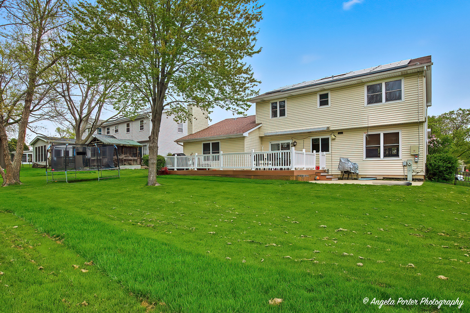 664 LONGVIEW Drive