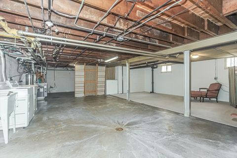 Tiny photo for 315 N Commonwealth Avenue, Elgin, IL 60123 (MLS # 12458128)