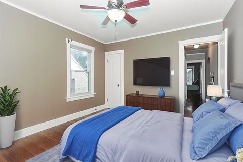 Tiny photo for 315 N Commonwealth Avenue, Elgin, IL 60123 (MLS # 12458128)