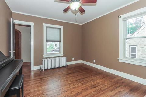 Tiny photo for 315 N Commonwealth Avenue, Elgin, IL 60123 (MLS # 12458128)