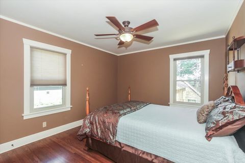 Tiny photo for 315 N Commonwealth Avenue, Elgin, IL 60123 (MLS # 12458128)